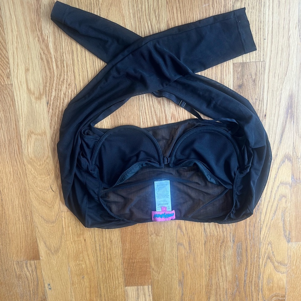 Edikted Black Crop Top